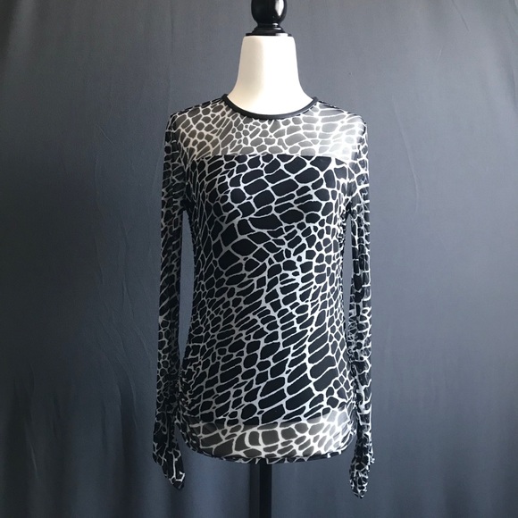NWOT DKNY animal printed top - Picture 10 of 10